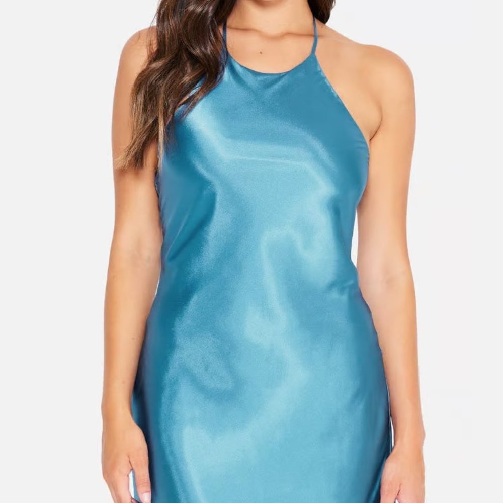 New bebe Dress
